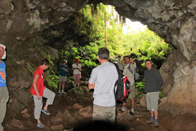 Inde i en lavatunnel