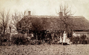 Ane Cathrine Johansen bag Kildehuset i Røjle