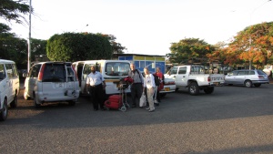 Vi blev afhentet i lufthavnen af en taxi
